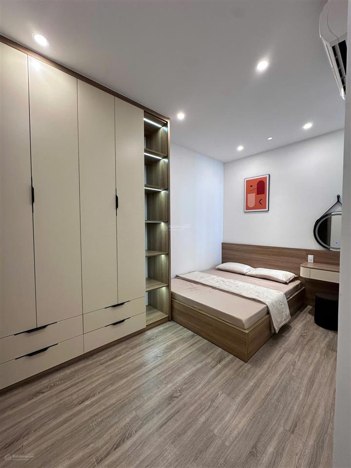Bán căn hộ sky garden 1, có hđt 21tr/tháng. 3 phòng ngủ 2 toilet. giá 6.3 tỷ