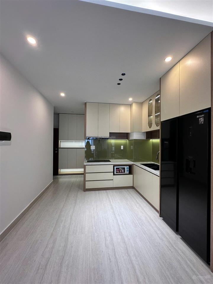 Bán căn hộ sky garden 1, có hđt 21tr/tháng. 3 phòng ngủ 2 toilet. giá 6.3 tỷ