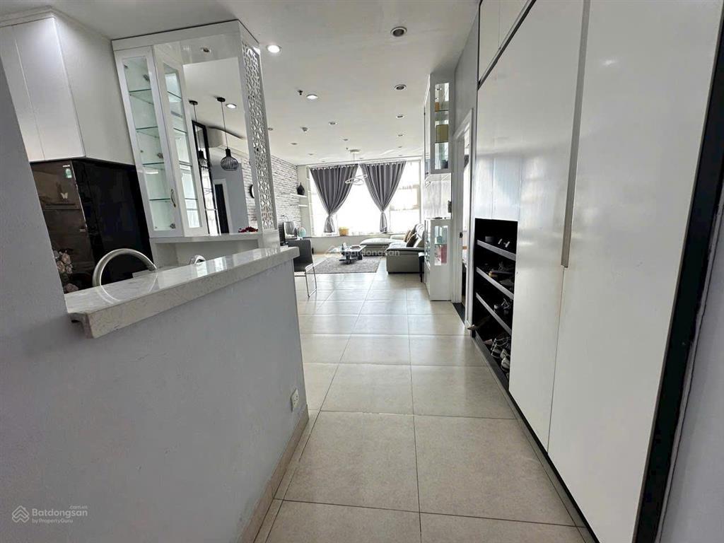 Bán căn hộ 3pn 2wc la casa 128m² full nt như hình, giá 6,2 tỷ, tầng cao.  0901 646 ***