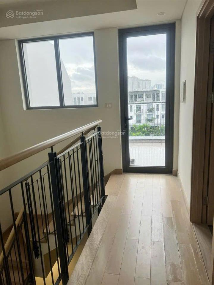 Cần bán nhanh biệt thự the manor central park, giá cực chất 25 tỷ, 75m2, view công viên