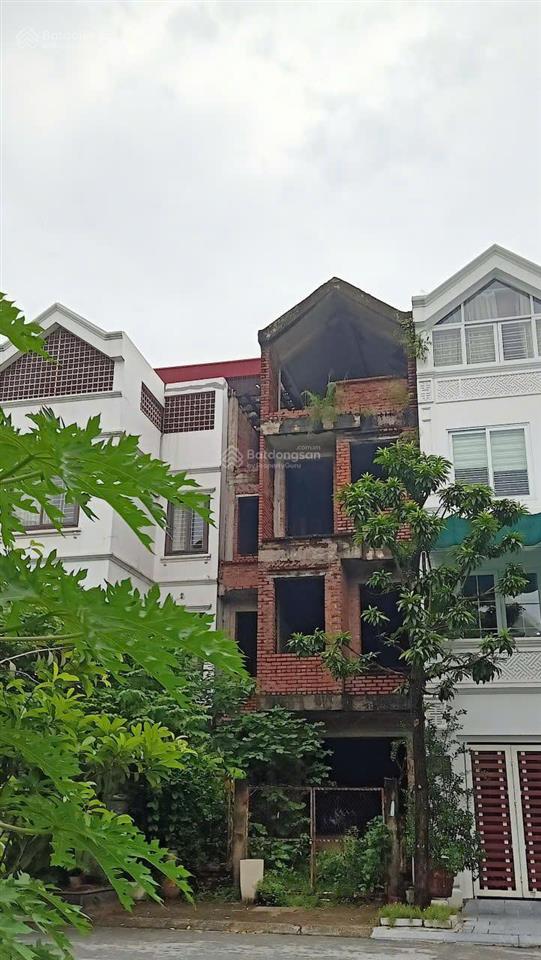 Bán các căn biệt thự, nhà vườn đẹp tại kđt mới việt hưng, long biên, hà nội giá tốt, 4pn, 3wc