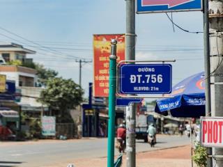 Bỏ sỉ 10 nền liền kề  mặt tiền đường dt756