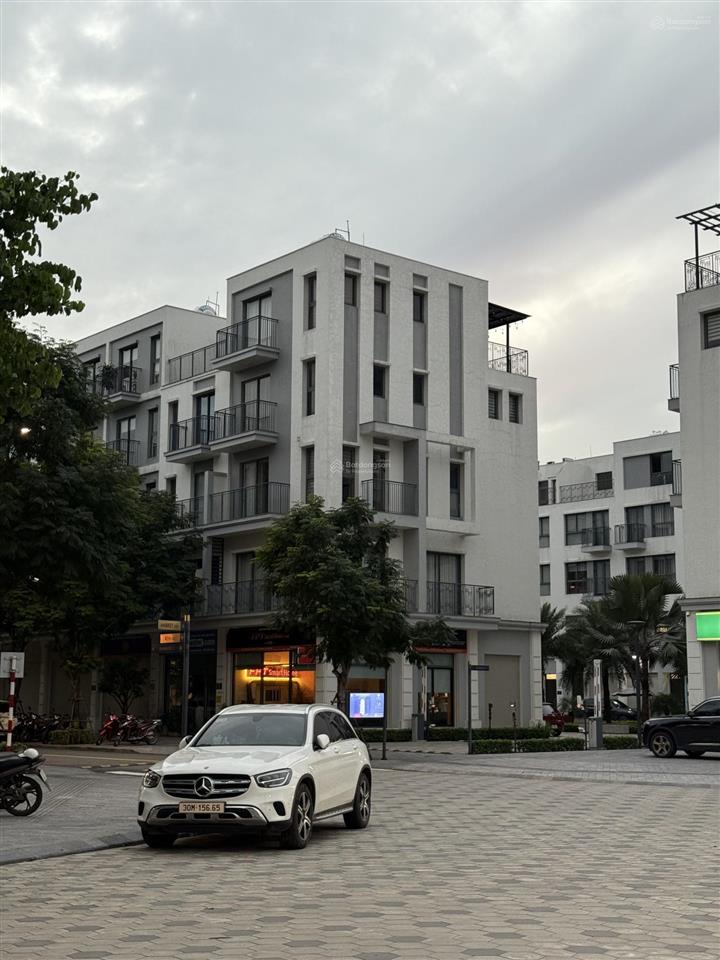 Thu hồi vốn sang nhượng shophouse the manor central park 75m2  5 tầng