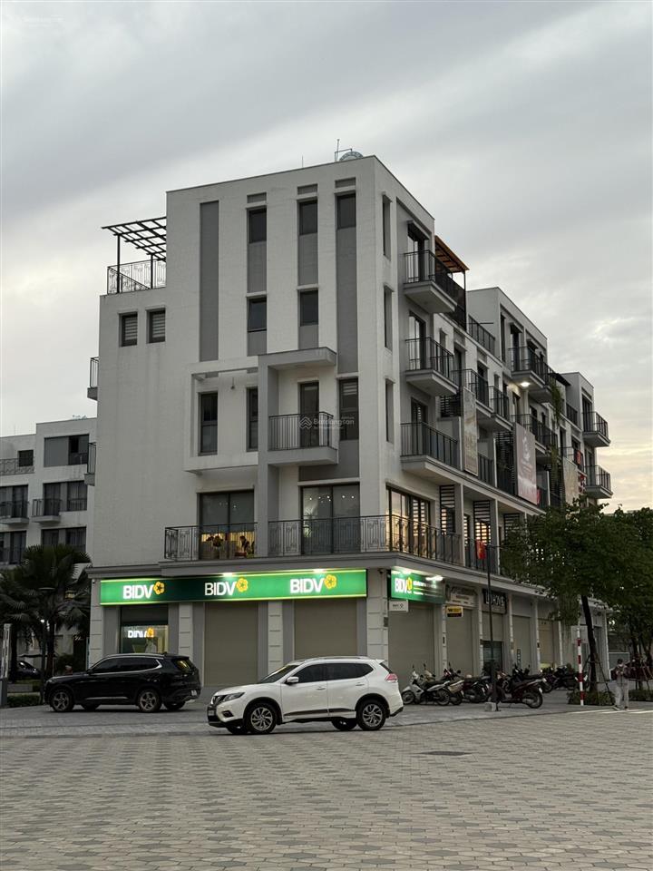 Thu hồi vốn sang nhượng shophouse the manor central park 75m2  5 tầng