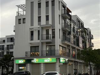Thu hồi vốn sang nhượng shophouse the manor central park 75m2  5 tầng