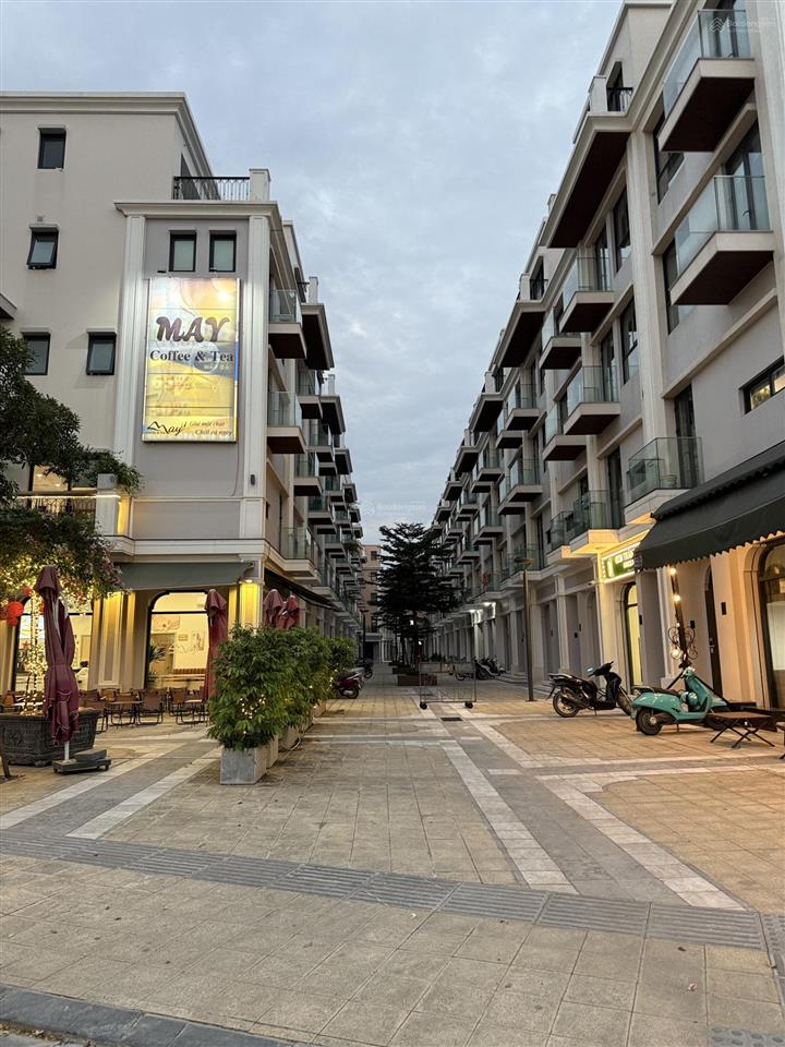 Thu hồi vốn sang nhượng shophouse the manor central park 75m2  5 tầng