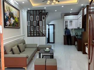 Chính chủ cần bán nhà tu hoàng  vị trí đẹp. giá tốt