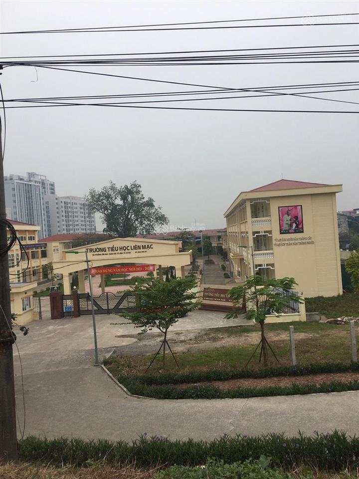 Bờ đê liên mạc đường ô tô tránh nhau giá tốt để đầu tư