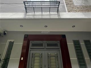 Cho thuê nhà nguyên căn hxh đường bàn cờ, quận 3  tiện nghi, vị trí trung tâm