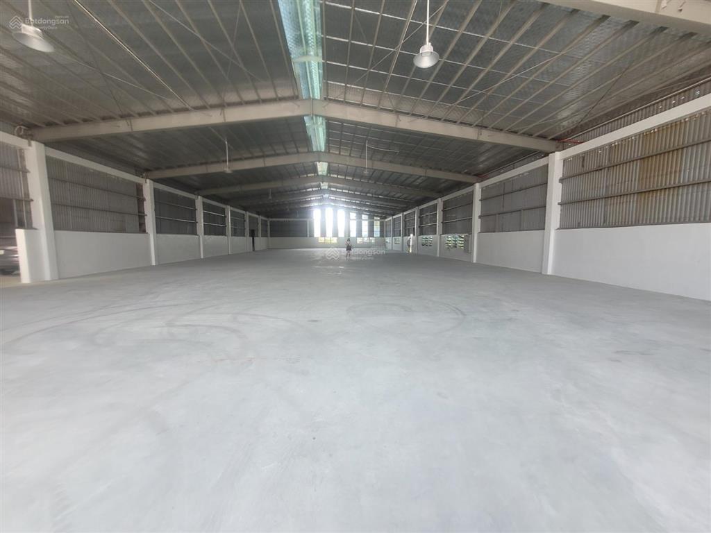 Cho thuê gấp 1000m2 kho xưởng trong cụm cn biên giang, hà đông