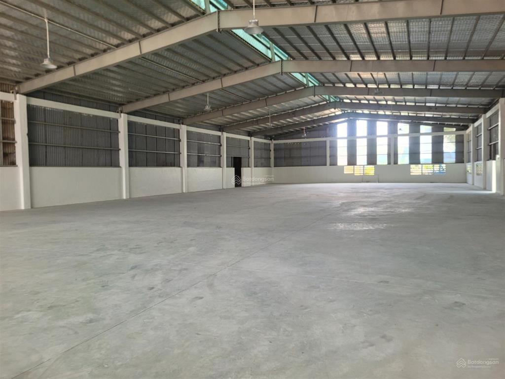 Cho thuê gấp 1000m2 kho xưởng trong cụm cn biên giang, hà đông