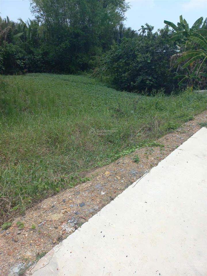 400 m2 đất vườn, đường ô tô, xã qui đức, bình chánh. giá 2 tỷ. chính chủ bán  0931 347 *** lệ