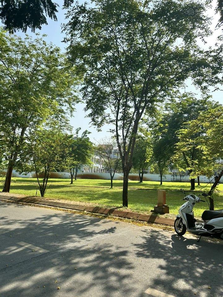 Đất nền kdc phong phú 4 cạnh ngay lovera park 5x20m, 8x18m, 8x20m và nền góc.  em tú xem