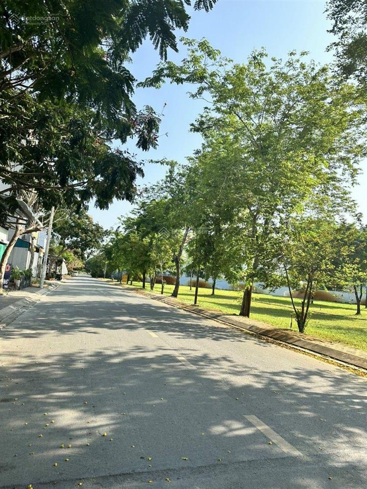 Đất nền kdc phong phú 4 cạnh ngay lovera park 5x20m, 8x18m, 8x20m và nền góc.  em tú xem