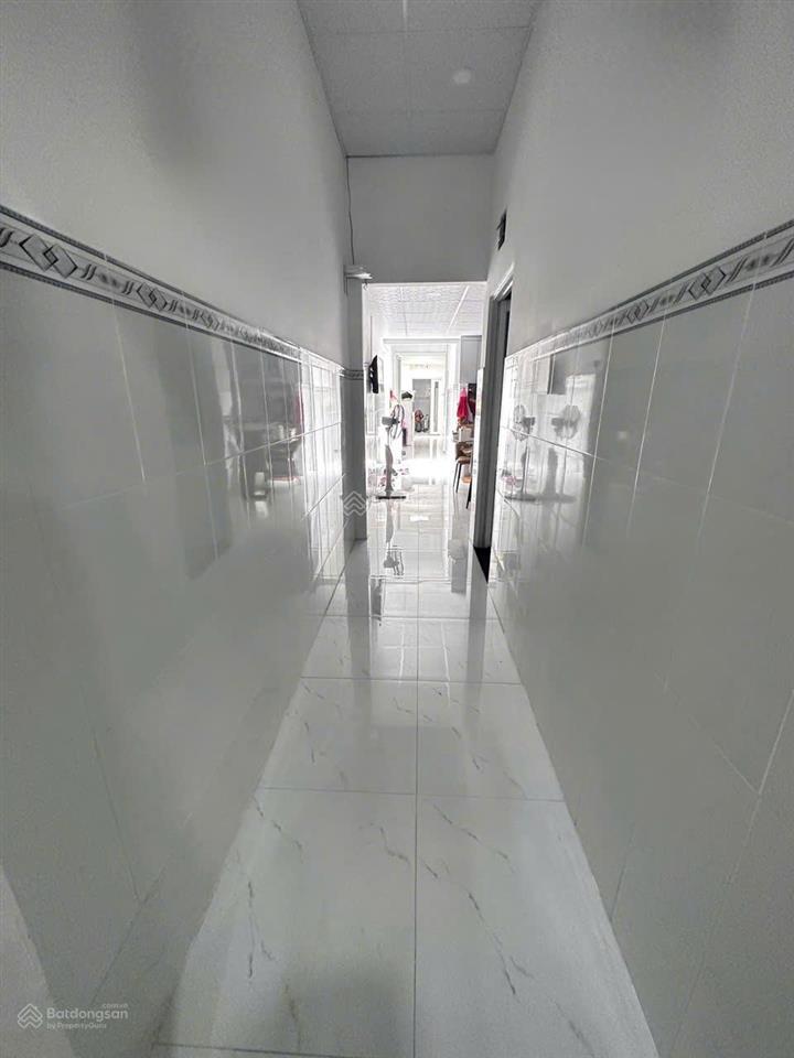 Bán nhà mặt tiền đường, 84m2, 3 phòng ngủ, quận 7 cũ, nhà mới, đẹp