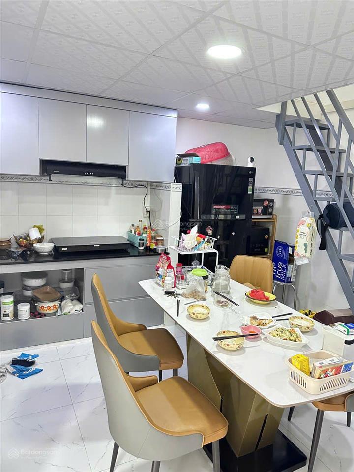 Bán nhà mặt tiền đường, 84m2, 3 phòng ngủ, quận 7 cũ, nhà mới, đẹp