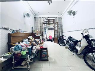 Chính chủ cần bán gấp nhà riêng 3 tầng 4pn  giá rẻ chỉ với giá 6 tỷ 400 37 m2 quận 10 hồ chí minh