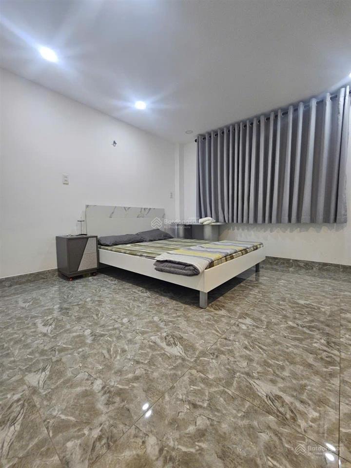 Chính chủ cần bán gấp nhà riêng giá ẻ 5 tầng51m2 5pn,5wc quận 10  hồ chí minh chỉ với 8 tỷ 200tr