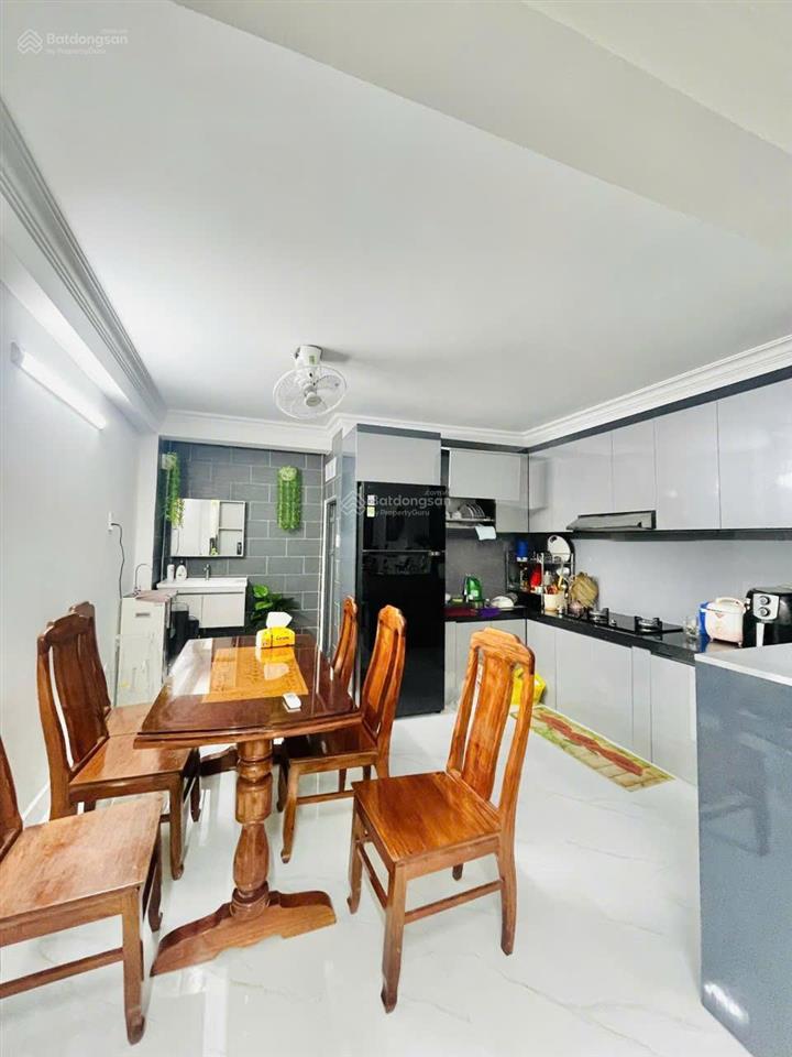 Chính chủ cần bán gấp nhà riêng giá ẻ 5 tầng51m2 5pn,5wc quận 10  hồ chí minh chỉ với 8 tỷ 200tr