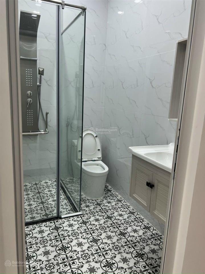 Bán nhà mới mặt tiền nguyễn thị tràng dt 4x23m hướng đông giá 9.5 tỷ thương lượng,  0919 147 ***