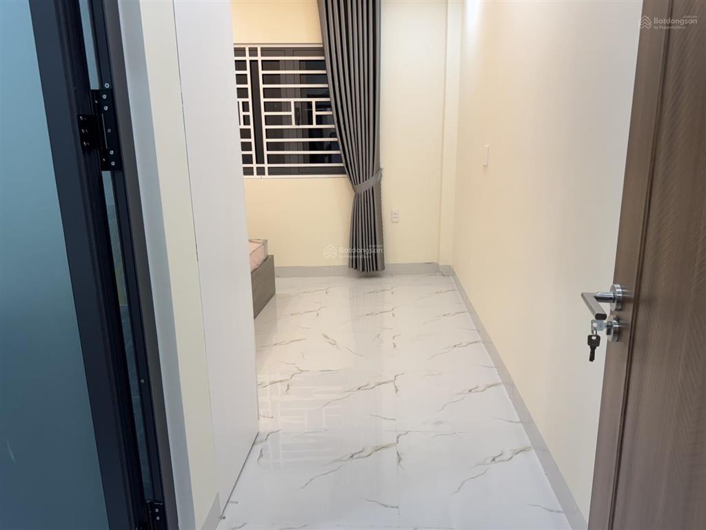 Bán nhà một xec dương thị mười dt 4x14 trệt lững hai lầu trên sân thượng giá 6tỷ  0919 147 ***