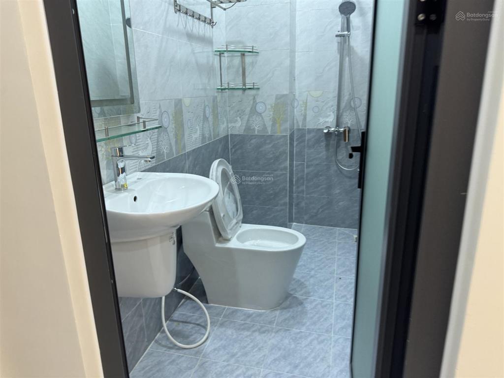 Bán nhà một xec dương thị mười dt 4x14 trệt lững hai lầu trên sân thượng giá 6tỷ  0919 147 ***