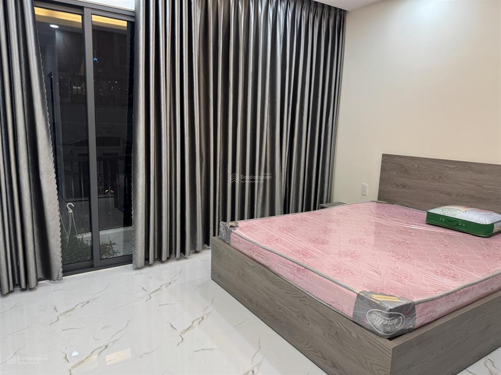 Bán nhà một xec dương thị mười dt 4x14 trệt lững hai lầu trên sân thượng giá 6tỷ  0919 147 ***