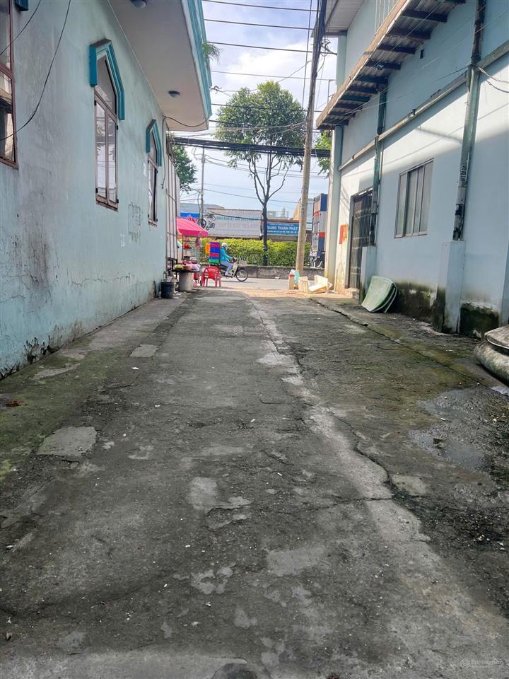 Cần ra đi gấp khu nhà trọ 6 phòng đã tách 2 lô 3 tỷ 986tr/ lô mua 2 lô 7 tỷ 900tr hh 50tr/ lô