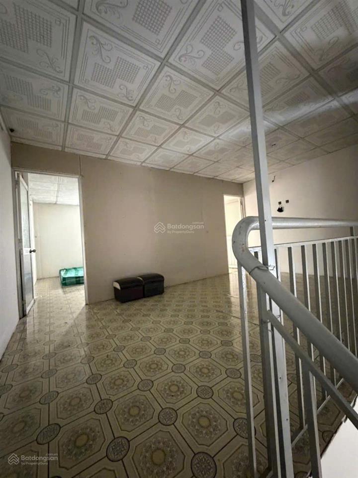 Cho thuê mặt bằng tầng trệt cc thái an, nguyễn văn quá q12. dt 5x27, 3pn 1wc 12tr/th