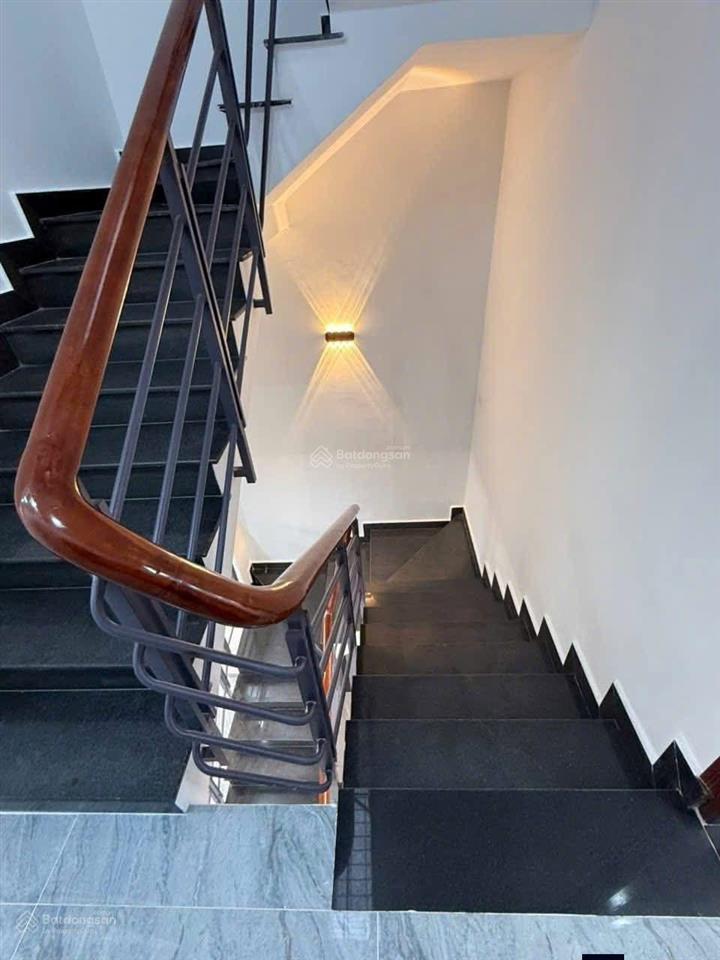 Nhà shr dt 4x20 đúc 1 trệt 2 lầu hẻm nhựa 5m đường thới an 16 vào 80m