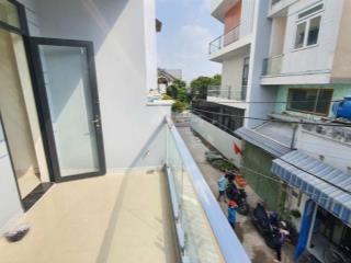 Nhà 1 trệt 1 lầu đúc hẻm 7m gần song hành, đông hưng thuận...
dt 4 x 13m
kết cấu 1 trệt 1 lầu. g