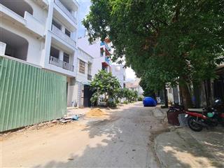 Đất đường 11m hẻm thông sau chung cư an phú đông, 4 x 18