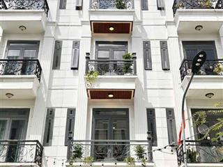 Nhà 5 tầng 6 phòng ngủ phù hợp đại gia đình giá chỉ 6 tỷ 250