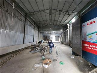 Bán xưởng 705m2 mặt tiền đường xe tải thông giá 10 tỷ 500