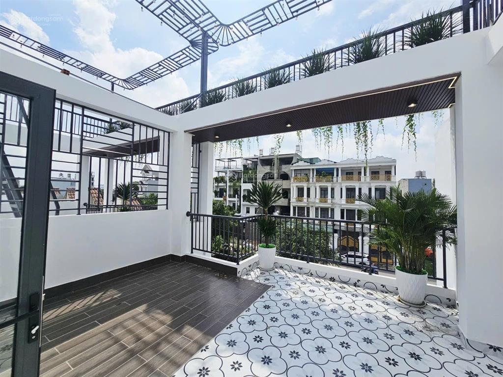 Bán nhà mặt tiền kinh doanh buôn bán thoải mái giá hơn 7 tỷ  tặng đầy đủ nội thất