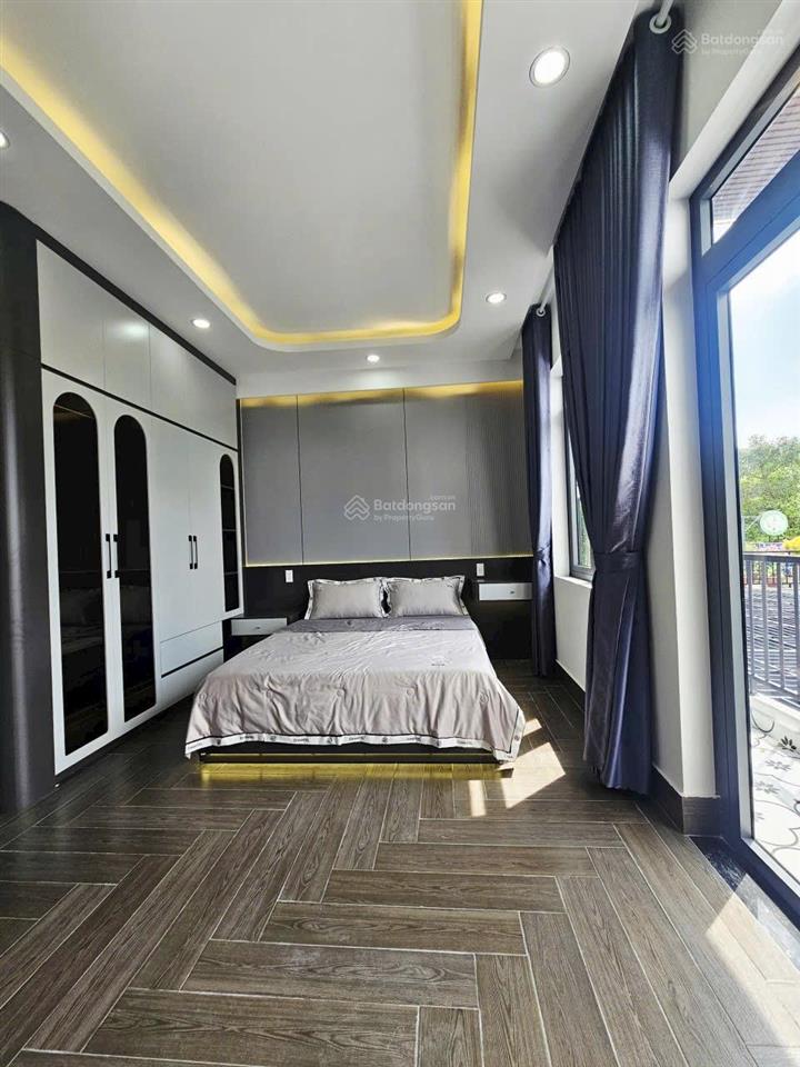 Bán nhà mặt tiền kinh doanh buôn bán thoải mái giá hơn 7 tỷ  tặng đầy đủ nội thất