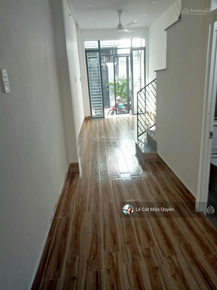 Nhà sổ hồng  4 pn  ngay cầu thơ du  ngã tư ga  2,780 tỷ, bank cho vay 1,5 tỷ, có 1,3 tỷ mua ok
