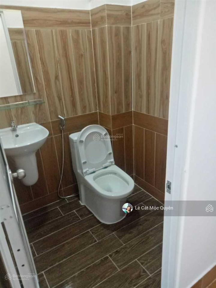 Nhà sổ hồng  4 pn  ngay cầu thơ du  ngã tư ga  2,780 tỷ, bank cho vay 1,5 tỷ, có 1,3 tỷ mua ok