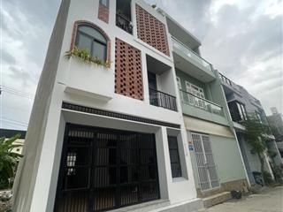 Còn 1 phòng có wc riêng + 2 phòng mặt tiền trệt kd được khu phố dân trí cao thạnh xuân 43  2,5 tr