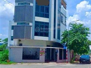 Bán nhà góc hai mặt tiền thuộc khu 38ha tái định cư phường tân thới nhất, quận 12