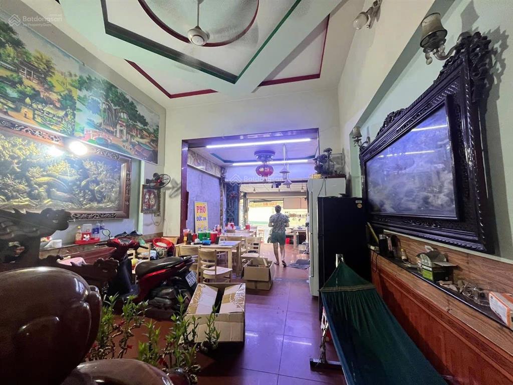 Bán nhà dt 4,5x30 đúc 4 tầng mặt tiền kinh doanh phố nguyễn ảnh thủ, q.12 giá 15ty thương lượng.