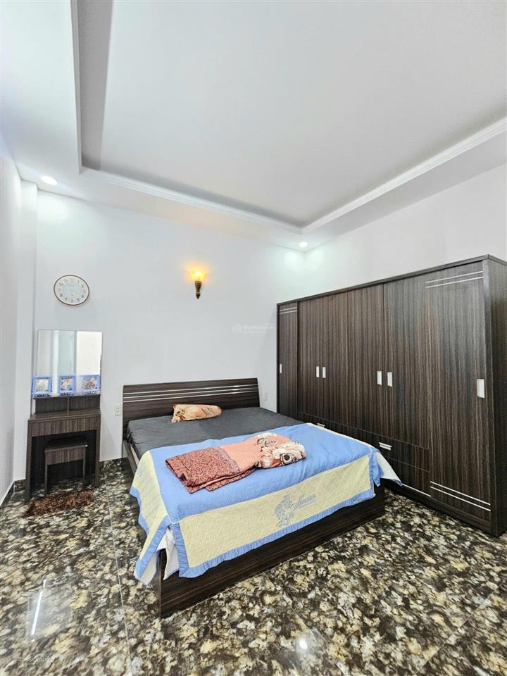 Bán nhà 2 tầng mặt tiền đường 8m tân thới hiệp 21, quận 12, dt 8x29 giá 16 tỷ thương lượng