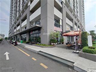 Cho thuê shophouse, q7 boulevard căn góc 2 mặt tiền 215m2 1 trệt 1 lầu có sẵn 2 phòng ngủ 35tr/th