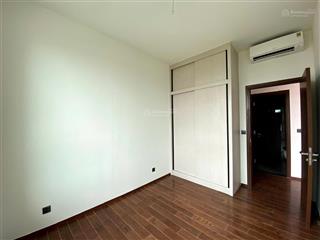 Em chi cần bán căn hộ dedge 3 pn 145 m lầu cao giá cực tốt 20 tỷ call chi 0909 776 ***
