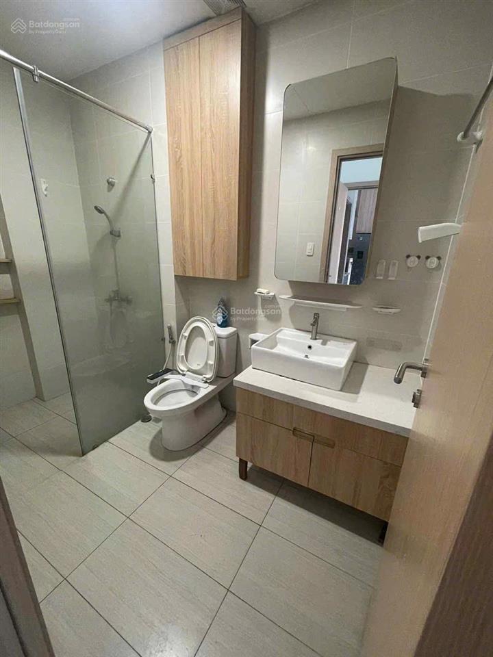 Cho thuê nhanh căn 2 phòng ngủ đủ nội thất giá 11tr