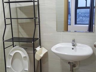 Cho thuê nhanh căn 3 phòng ngủ 3 vệ sinh nhà cơ bản có máy lạnh