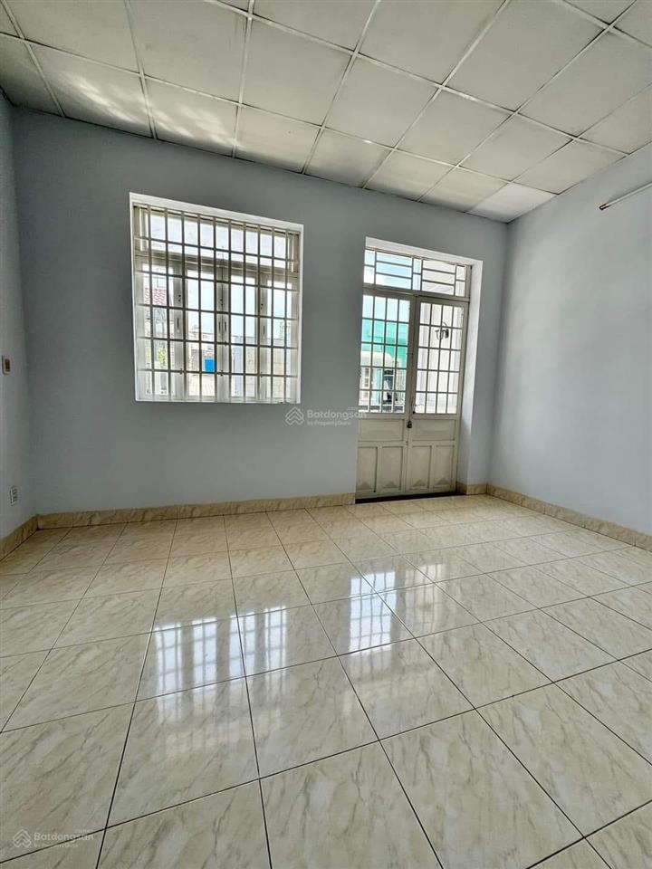 Bán nhà 1 lầu, giá 5,3 tỷ, phường bình trưng tphcm