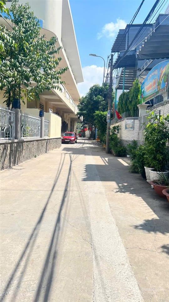 Bán đất 90m2 giá 4,95 tỷ phường btt tp thủ đức