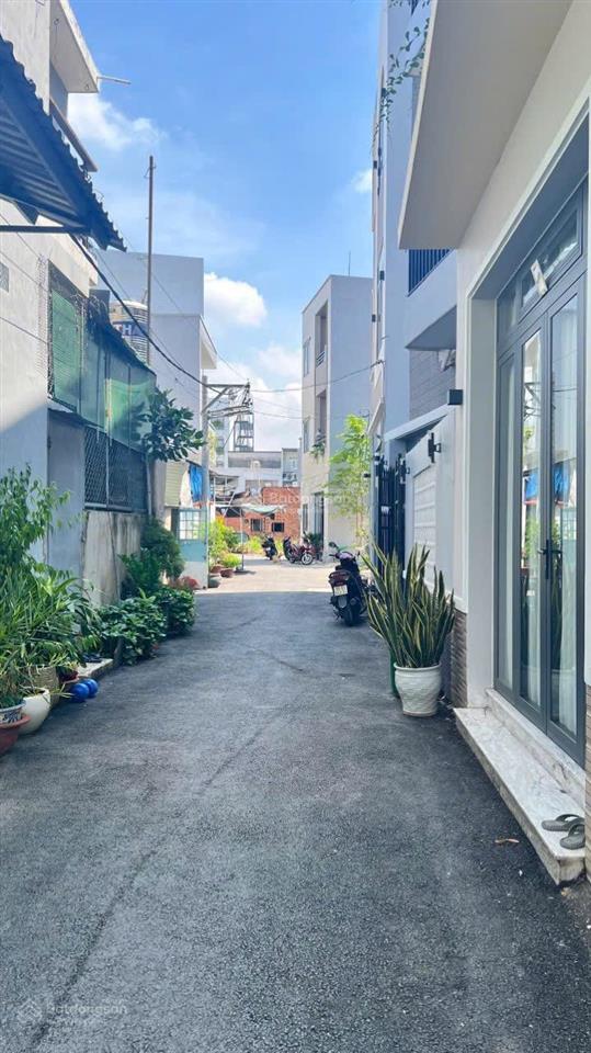 Bán đất 90m2 giá 4,95 tỷ phường btt tp thủ đức