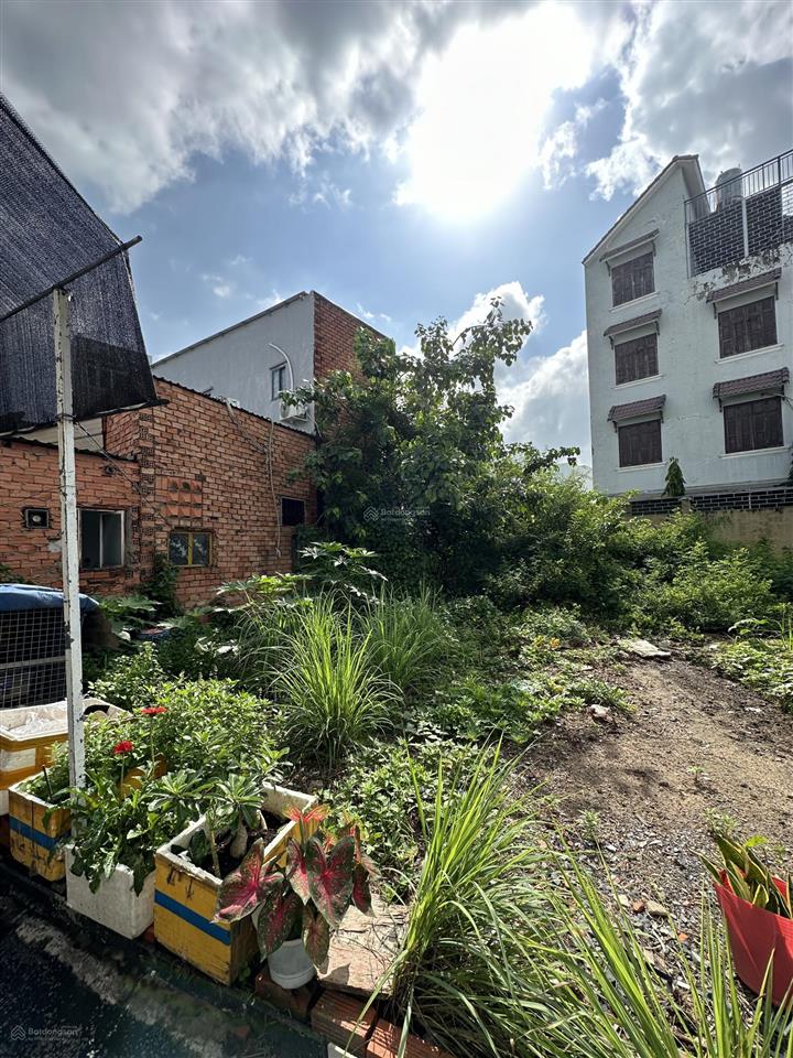 Bán đất 90m2 giá 4,95 tỷ phường btt tp thủ đức